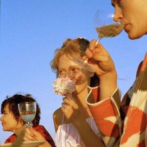 Meet your Posher, Mara